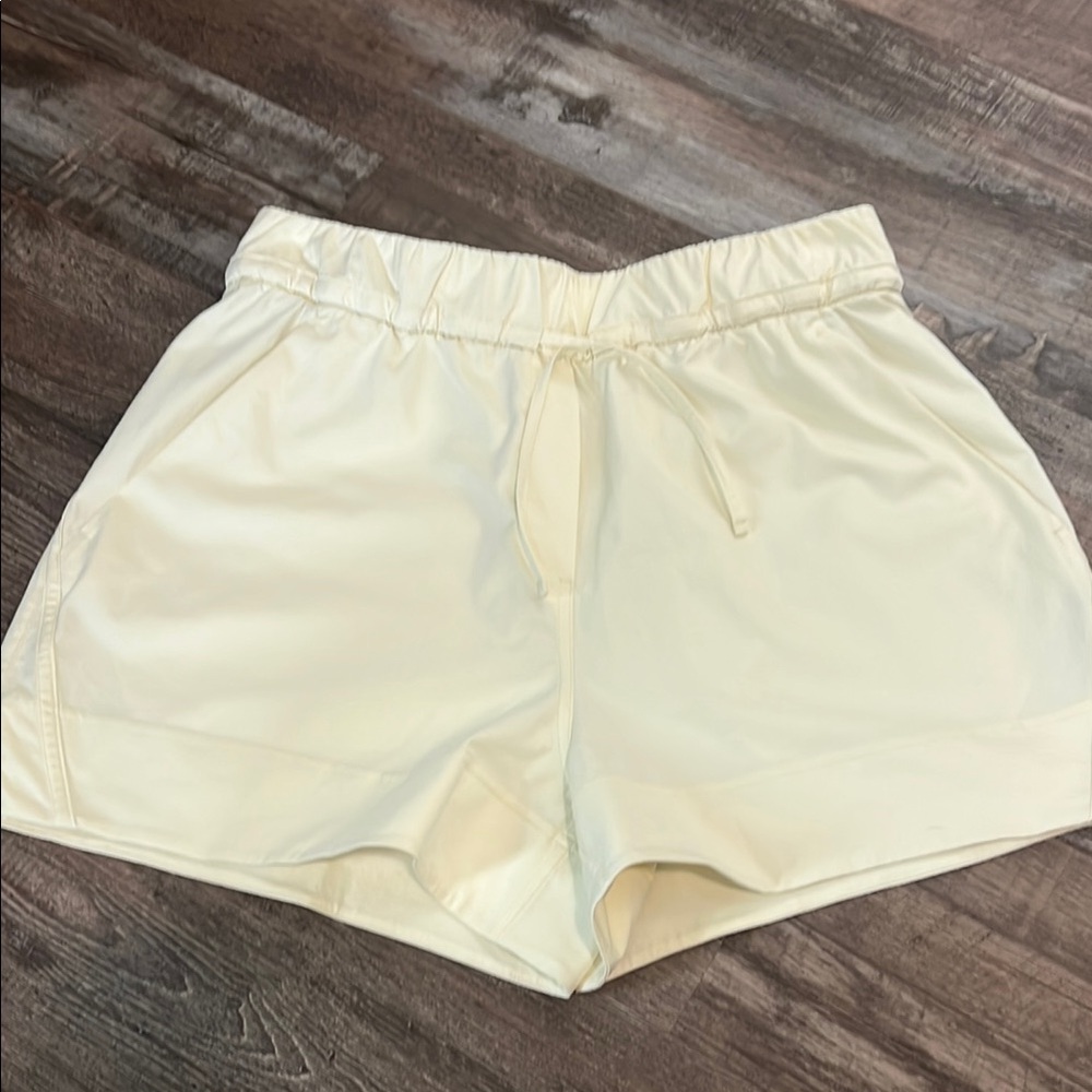Women's Cream Shorts